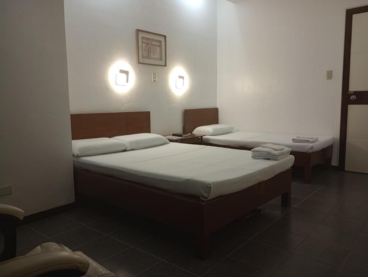 Citywalk Hotel Dumaguete City Esterno foto
