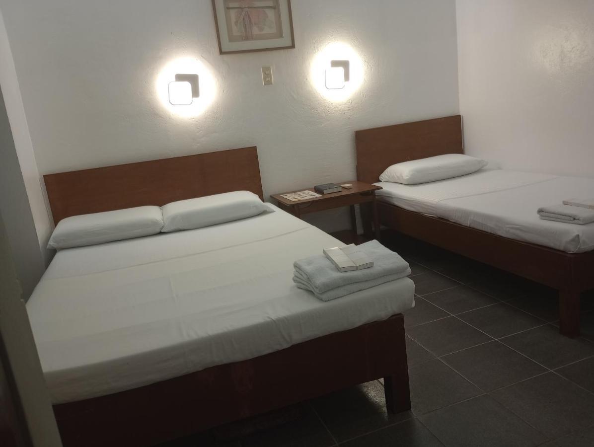 Citywalk Hotel Dumaguete City Esterno foto
