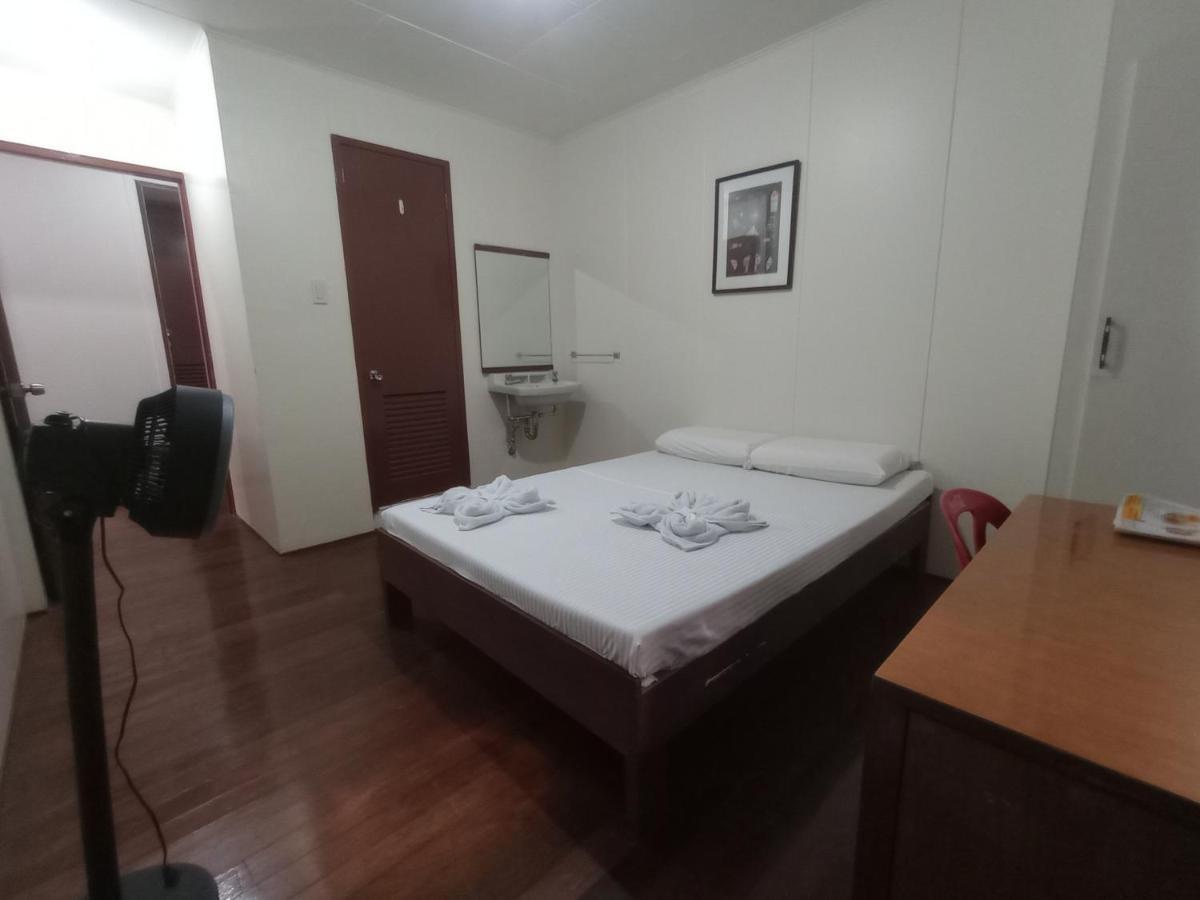 Citywalk Hotel Dumaguete City Esterno foto